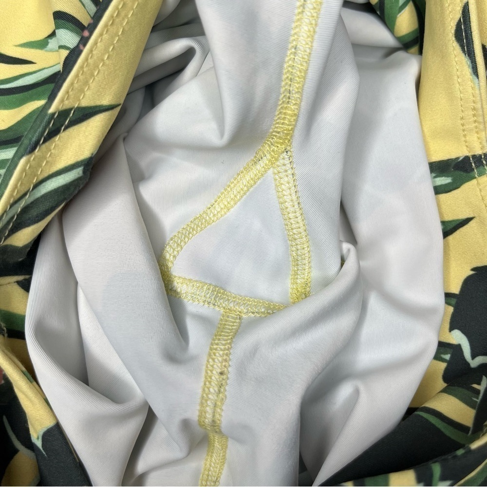 Beyond Yoga Bare 3 Tropical Print Legging Size M - Picture 5 of 9